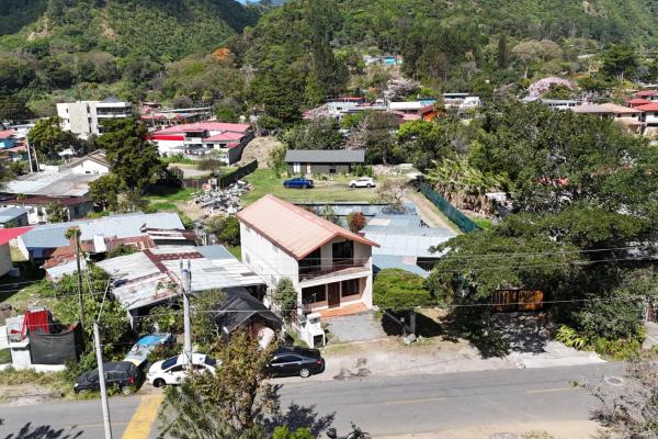 Boquete panama parkside home