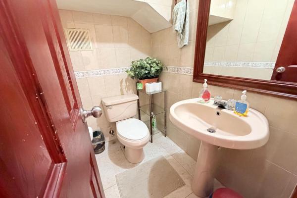 For sale:duplex house in brisas de golf, with pool
