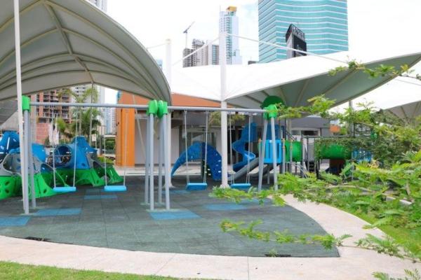 Se vende apartamento en costa del este, panamá