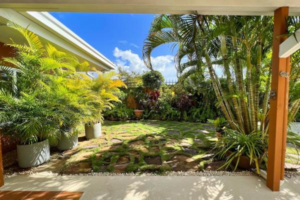 Hermosa casa privada en venta en coronado.