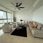 Furnished apartment for rent / ph paramount