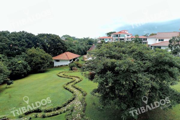 Venta de apartamento amoblado en ph punta barco village