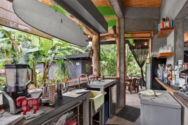 Restaurante y local comercial llave en mano