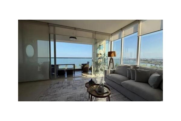 Apartamento en avenida balboa