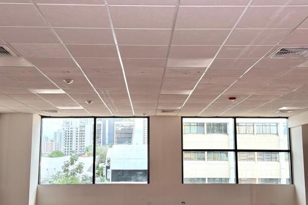 Venta de oficina en edificio credicorp bank