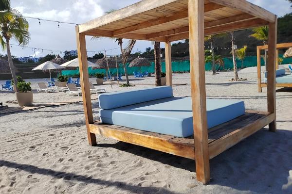Apartamento amoblado con vista al mar y club de playa en san carlos