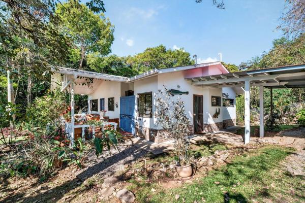 Tropical garden home potrerillos mountain views