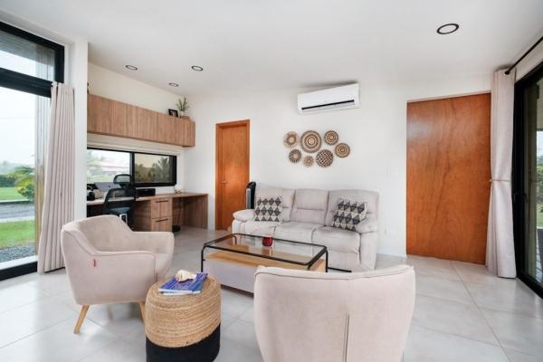 Encantadora casa costera en venta en coco beach, panamá