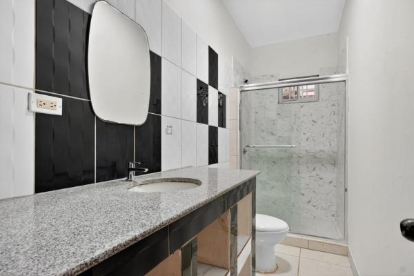 3-bedroom home & apartment near el estero beach