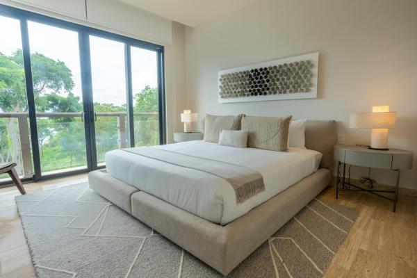 Stunning fully furnished residence on pearl island