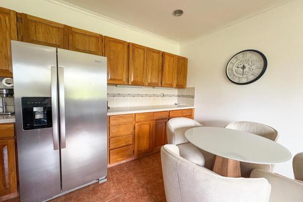 Condominio amueblado de 2 habitaciones en venta