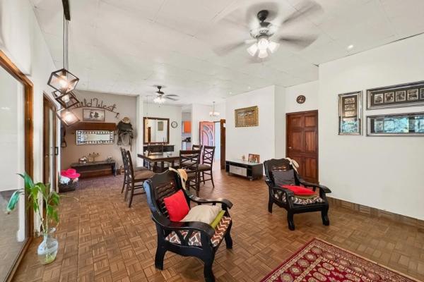 4-bedroom hacienda-style home in david