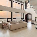 Penthouse for sale in coco del mar ph coco bay