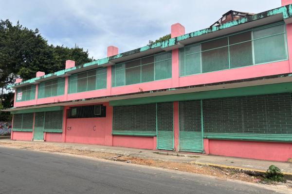 Building for restoration with potential of 2,000m2