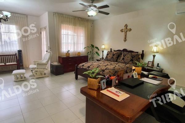 Venta de casa en el bosque, residencial el doral