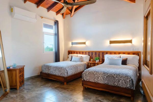 Beachfront mansion with pool in la barqueta
