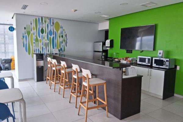Office for sale or rent with terrace in cde