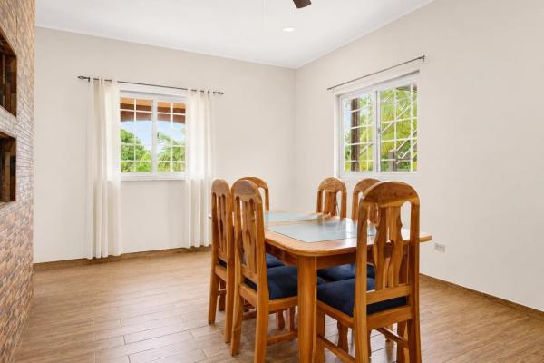 3-bedroom home & apartment near el estero beach