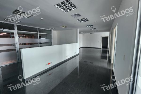 Venta o alquiler de oficina en ocean business plaza, bella vista