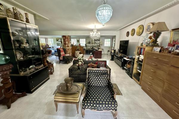 1,556 m² en las cumbres por solo $215,000