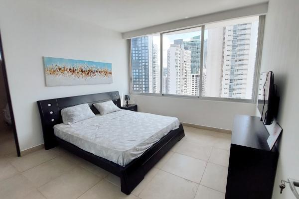 Hermoso apartamento en ave. balboa, ph sky residence con vista al mar