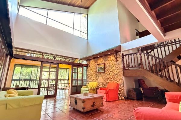 Se vende casa en altos de cerro azul