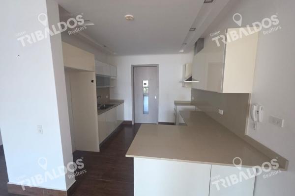 Sale of apartment in costamares
