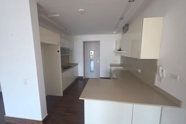 Venta de apartamento en ph costamare, costa sur
