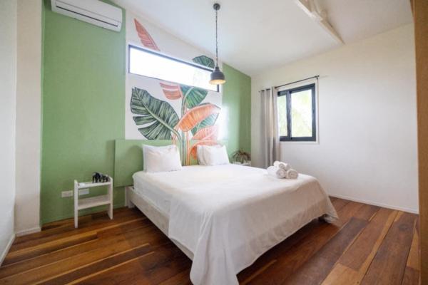 Vendo casa a orillas de mar con negocio de hospedaje