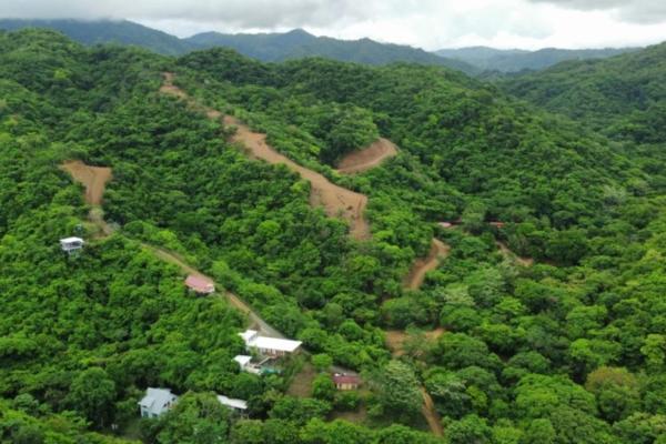 Centrally-located lot with 2 rental studios