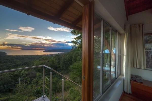 Lujosa casa en playa venao