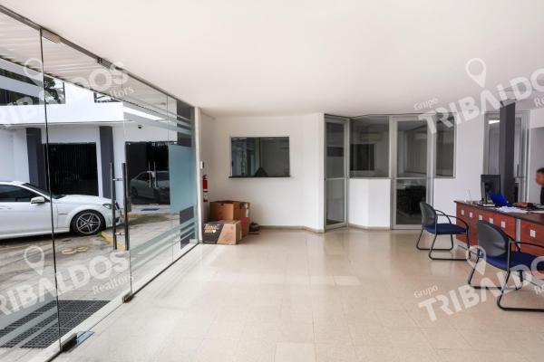 Venta de galera en parque lefevre