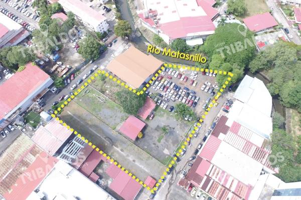 Venta de terreno en via brasil