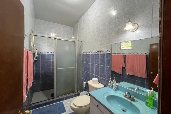 House in playa corona with large land