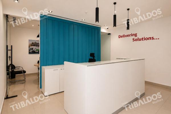 Furnished office for sale bicsa, 455 m² 8 parking