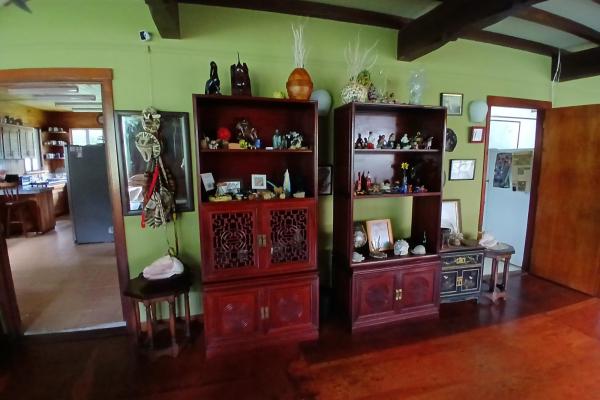 Beautiful park property in high-altitude location