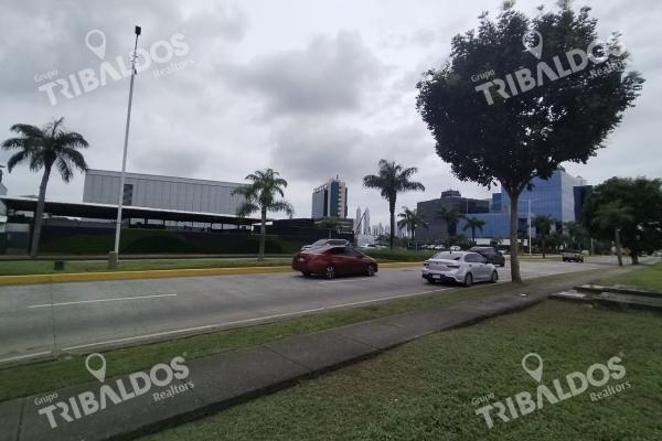 Venta de terreno en santa maria business district