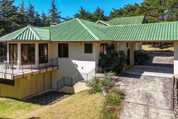 Vida de montaña rodeada de naturaleza en volcancito.