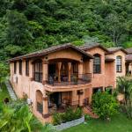 Villa with views in valle escondido boquete panama