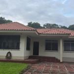 Venta de casa en brazos heights, colón