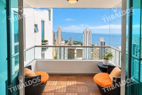 Venta de apartamento en san francisco, vista al mar y la ciudad ph tao