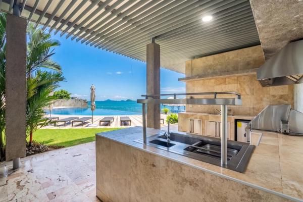 Exclusive 3-bedroom apartment with spacious layout