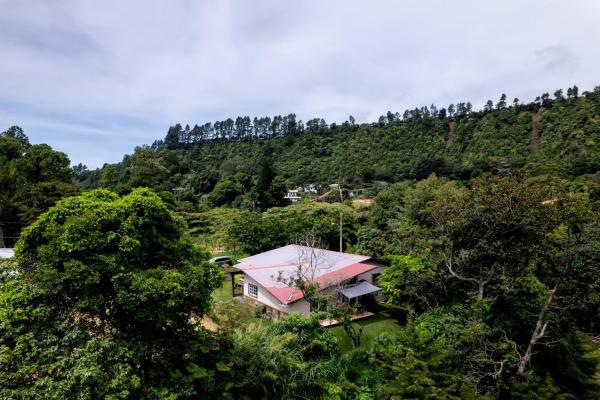 Boquete home with income potential in los naranjos