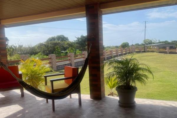 Summer home 15 minutes from rio hato and 10 minute
