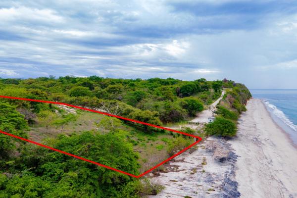 Oceanfront investment opportunity in playa el higo
