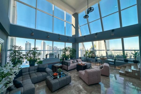 The epitome of urban luxury: 580 m²