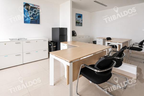 Furnished office for sale bicsa, 455 m² 8 parking