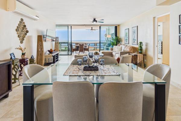 4 bdrm beachfront condo newly renovated coronado