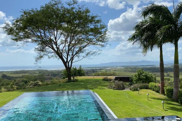 Luxurious beach house in canas