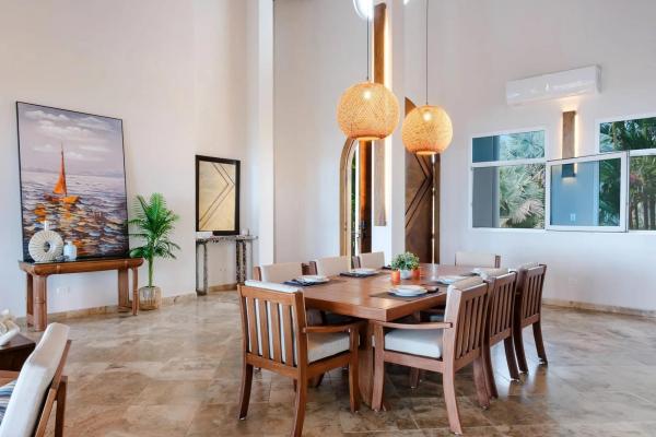 Beachfront mansion with pool in la barqueta
